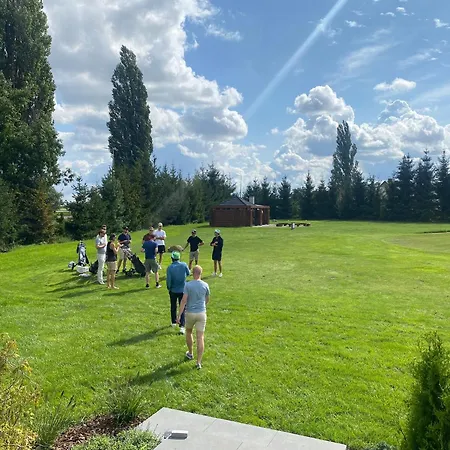 Ledowohouse Vintage Own Golf Course, Kids Friendly *