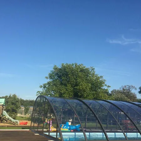 Ledowohouse Vintage Own Golf Course, Kids Friendly *