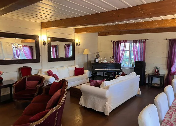 Ledowohouse Vintage Own Golf Course, Kids Friendly